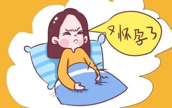 很多女性在哺乳期间奶水变少的话可能怀孕了