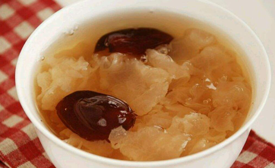 银耳红枣汤营养丰富