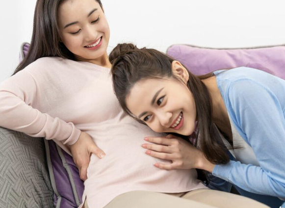 比较显怀的肚孕妇
