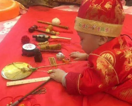 书籍是抓周必备