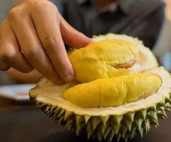 孕期食用榴莲究竟是利大于弊还是弊大于利？