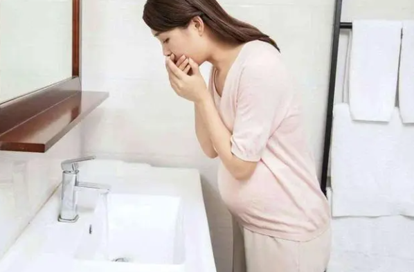 怀孕胃不舒服致嘴巴发苦