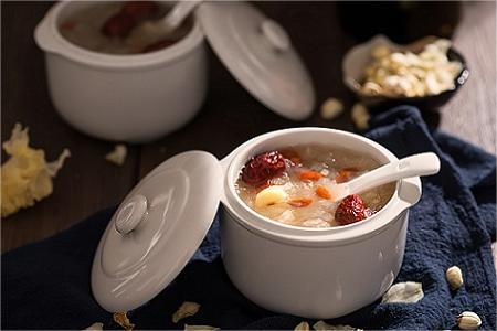 沙参银耳蛋羹可治疗咽炎