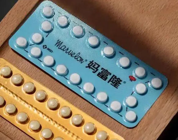 吃妈富隆流褐色血是副作用