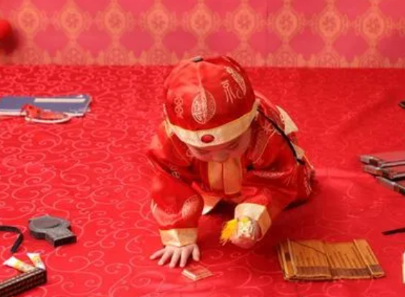 抓周是一种民俗